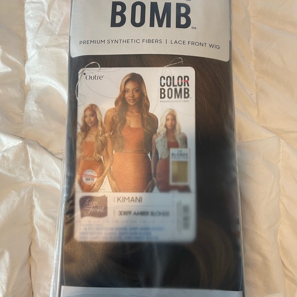 Wig - Picture 3 of 7